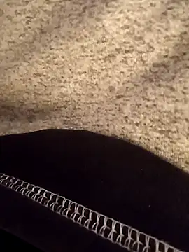 Snapshot of Viciouzz1 chatting on February 25, 5:39 am Viciouzz1 online show from February 25, 5:39 am