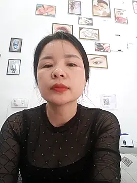 Ivy Trix2 online show from March 3, 3:01 am