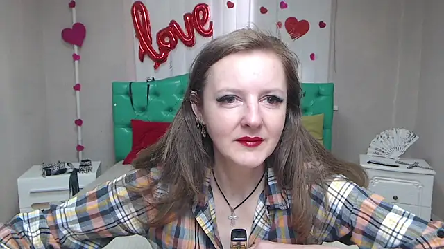 MeganPirs online show from April 19, 5:07 am