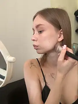 Snapshot of CarolinaMaison chatting on March 20, 7:57 am CarolinaMaison online show from March 20, 7:57 am