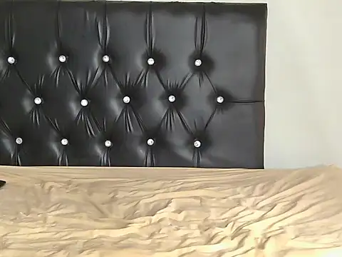 Snapshot of ClitsoCreamy chatting on March 1, 11:34 am ClitsoCreamy online show from March 1, 11:34 am