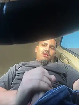 brownbonegangsta13 online show from March 14, 4:34 pm