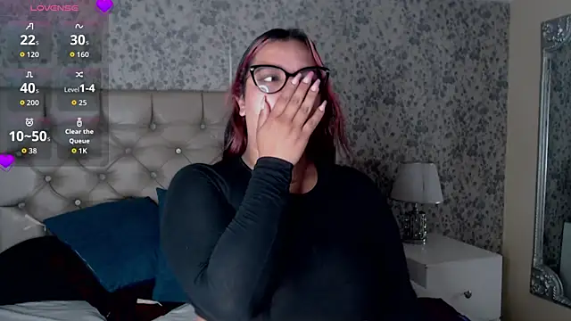 EmeelyMuller online show from March 18, 5:43 am