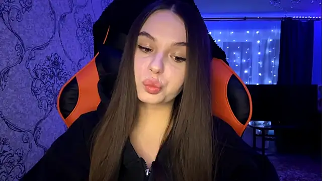 Snapshot of AkikoAnkrom chatting on February 26, 9:03 pm AkikoAnkrom online show from February 26, 9:03 pm