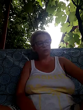 Snapshot of LunaBlaise chatting on June 27, 3:06 pm LunaBlaise online show from June 27, 3:06 pm