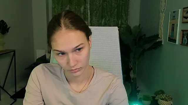 Sweet Emilya online show from March 2, 11:00 pm