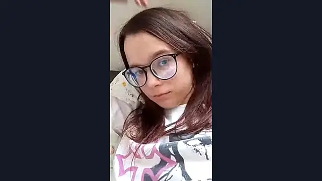 Snapshot of timehealsnothing chatting on March 16, 1:37 pm timehealsnothing online show from March 16, 1:37 pm