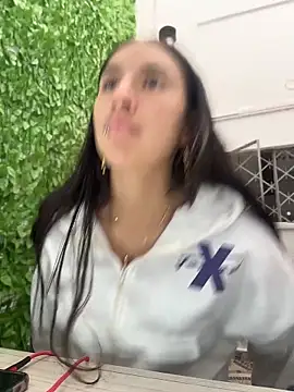 LilyRossi  online show from May 11, 1:06 pm