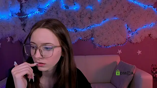 chloe ley online show from March 23, 1:15 pm