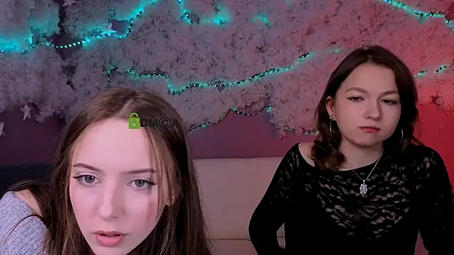 chloe ley online show from March 25, 8:15 pm