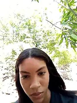 Snapshot of ginevere_20 chatting on March 2, 7:21 pm ginevere 20 online show from March 2, 7:21 pm