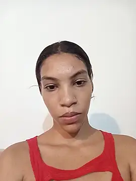 Snapshot of ginevere_20 chatting on June 13, 7:45 pm ginevere 20 online show from June 13, 7:45 pm