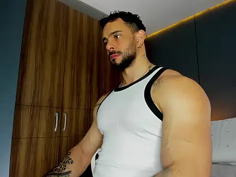 Snapshot of massimo_visconti chatting on March 3, 2:23 pm massimo visconti online show from March 3, 2:23 pm