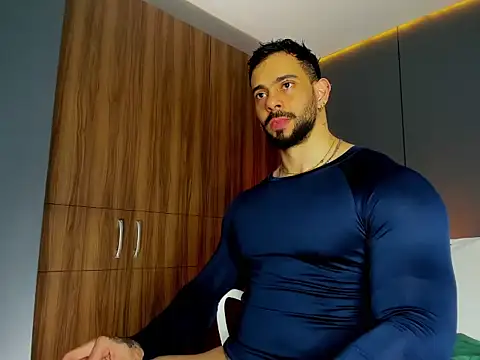 Snapshot of massimo_visconti chatting on March 4, 3:29 pm massimo visconti online show from March 4, 3:29 pm