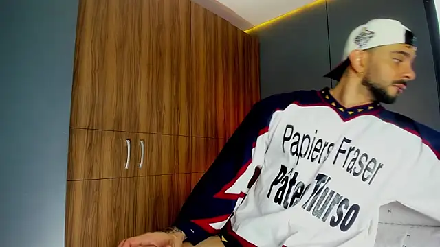 massimo visconti online show from April 6, 3:46 pm