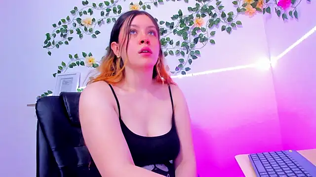 violeta cutee online show from March 3, 2:34 pm