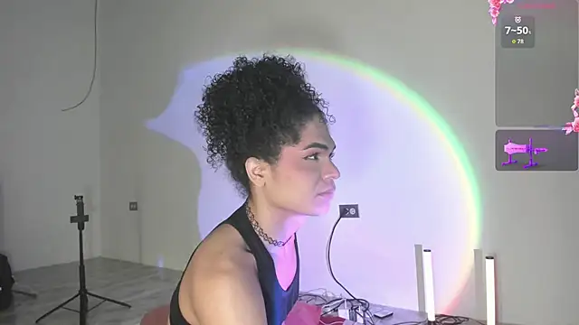 V-nus online show from May 13, 2:47 pm