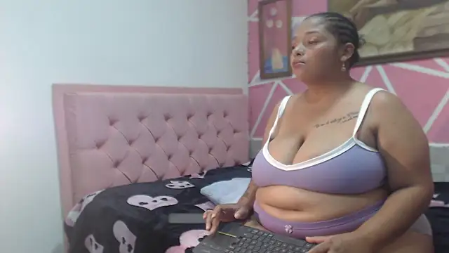 Doll rihana online show from April 10, 6:34 pm