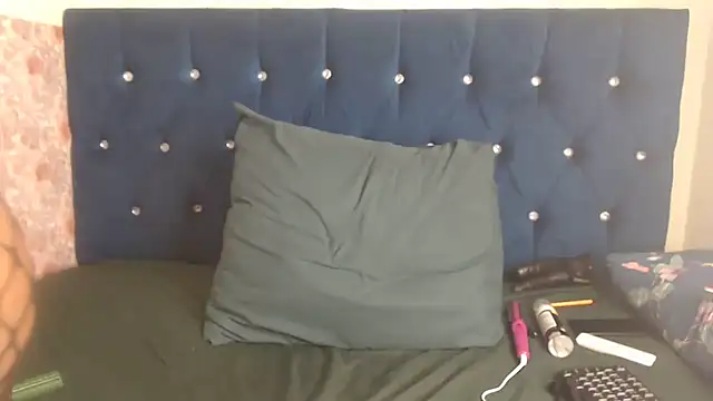 CURVYBOOTYLICIOUS88 online show from May 31, 11:39 am