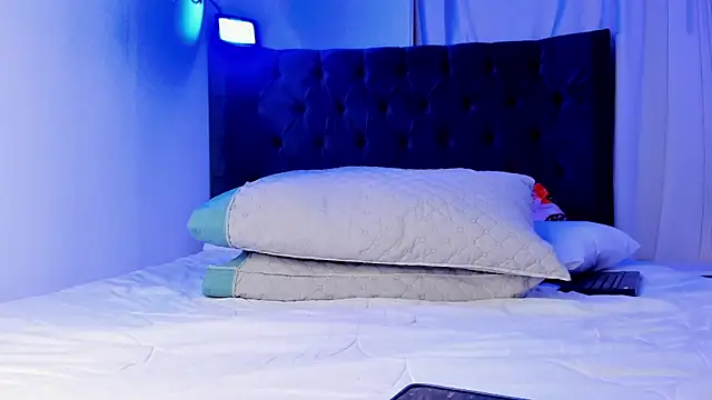 Camiloriiveera online show from April 1, 4:46 am