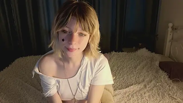 MollySally online show from June 5, 2:07 am
