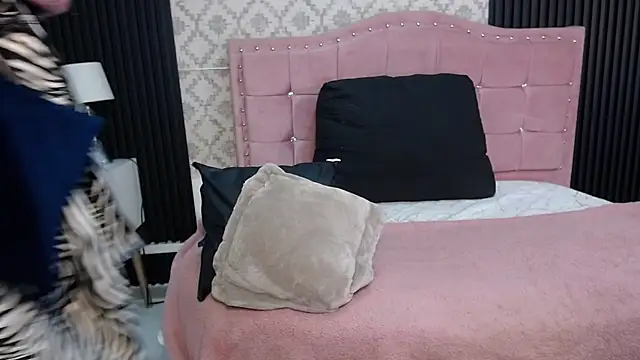 SaraLjordad online show from July 22, 5:49 pm