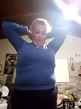 momismilf544 online show from May 18, 1:35 am