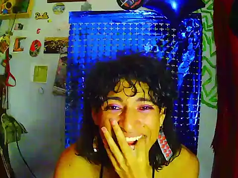 RAMONA TIJERAX online show from June 24, 1:43 pm