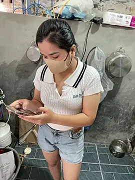 Lisa Sweet86 online show from March 17, 1:43 am