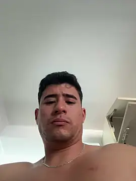 Snapshot of David-latinlover chatting on July 17, 1:29 pm David-latinlover online show from July 17, 1:29 pm