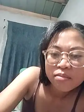angelpinay44 online show from April 4, 3:31 pm