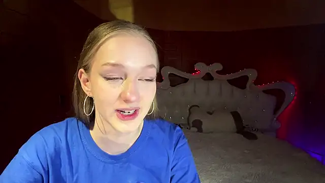 Anika Socutehe online show from March 31, 9:37 pm