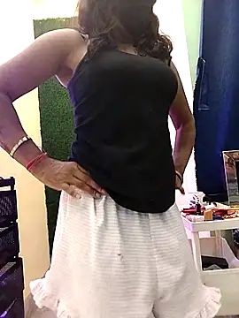 Tinaa baby online show from April 14, 5:52 pm