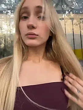 Pink Kiss online show from July 11, 4:37 am