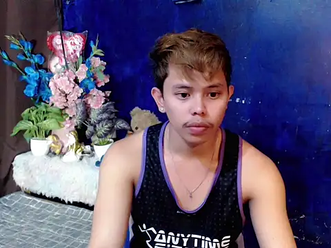 Baby Maxxx online show from April 4, 8:12 am