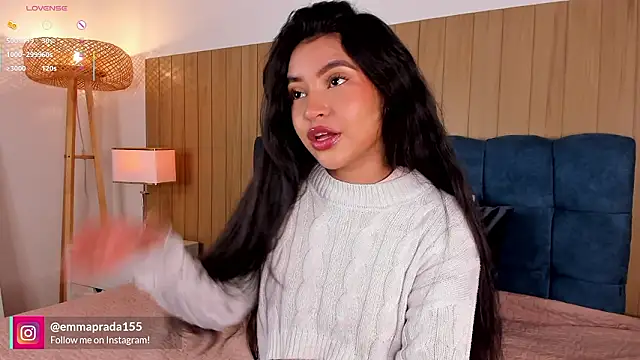 missprada  online show from March 9, 12:09 pm