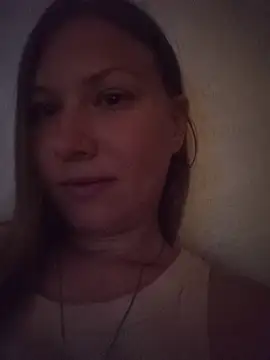 August Shine online show from May 20, 6:14 pm