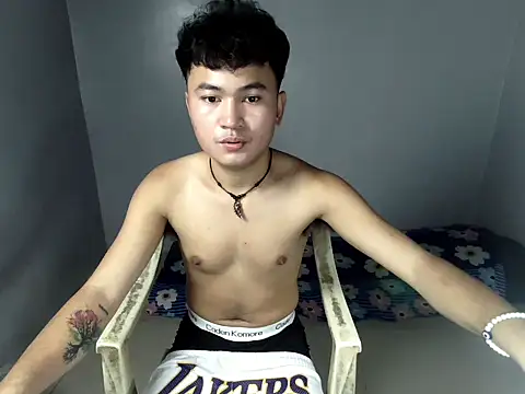 Onlyloverhugedan online show from March 3, 12:00 pm