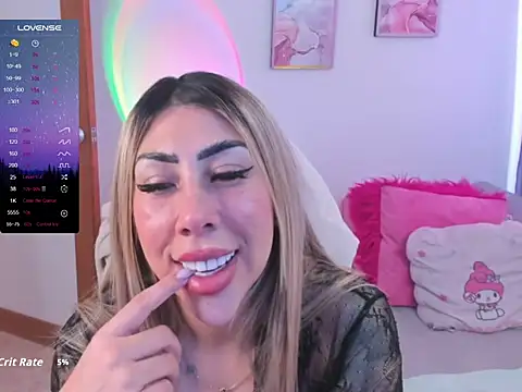 Snapshot of Martina_robertss chatting on June 24, 7:13 pm Martina robertss online show from June 24, 7:13 pm