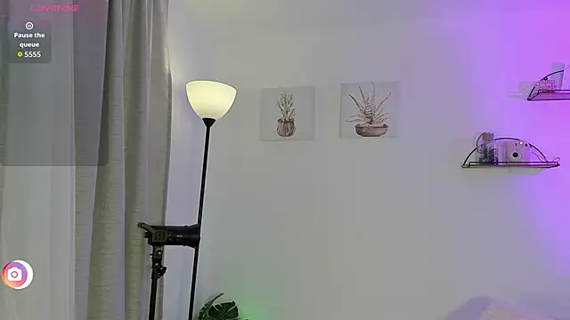 AlaiaRogers online show from April 1, 10:27 am