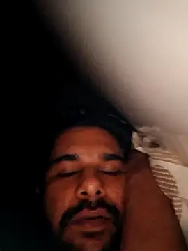 Snapshot of SingleTest chatting on March 3, 9:53 pm SingleTest online show from March 3, 9:53 pm