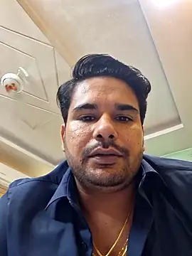 Snapshot of SingleTest chatting on March 13, 8:26 pm SingleTest online show from March 13, 8:26 pm