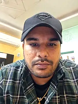 Snapshot of SingleTest chatting on March 15, 7:09 pm SingleTest online show from March 15, 7:09 pm