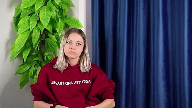 VeniceMoock online show from March 4, 9:37 am