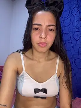 allyson-cute03 online show from April 21, 1:39 pm