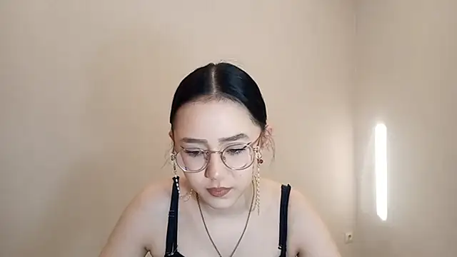 SolvedGlobe online show from March 31, 2:06 pm