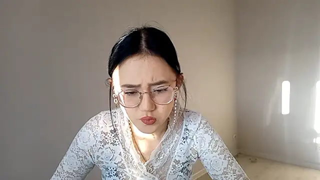 SolvedGlobe online show from April 9, 2:11 pm