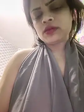 Snapshot of Beauty-3 chatting on June 3, 5:07 pm Beauty-3 online show from June 3, 5:07 pm