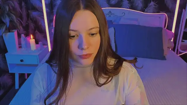 Snapshot of SauvageBirdy chatting on March 4, 8:48 pm SauvageBirdy online show from March 4, 8:48 pm