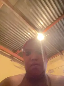 Snapshot of friendlybitch22 chatting on March 2, 5:30 am friendlybitch22 online show from March 2, 5:30 am